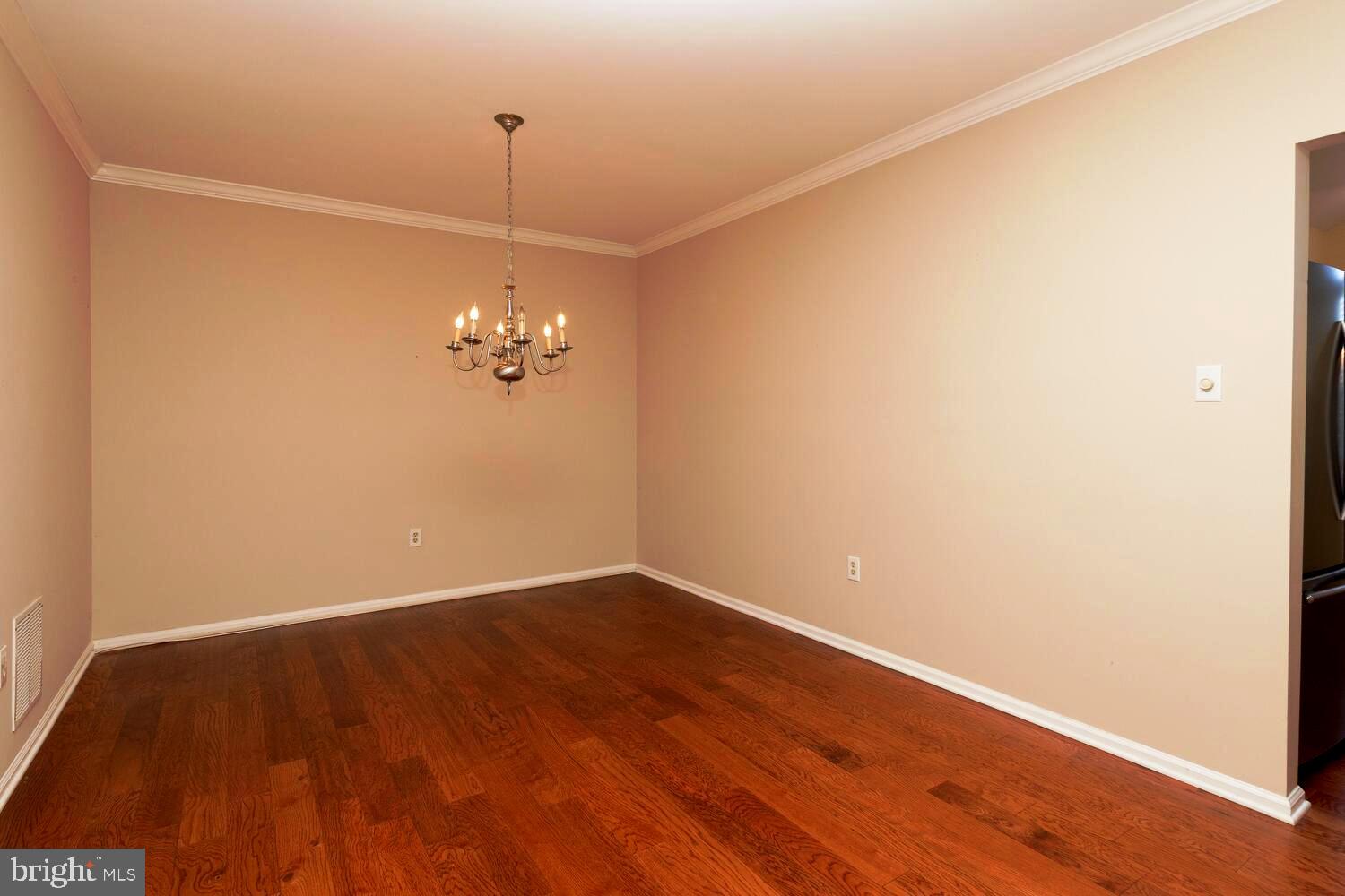 GWYN AYRE - Residential