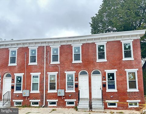 Photo of 529 E 8th Street, WILMINGTON, DE 19801 (MLS # DENC2087356)