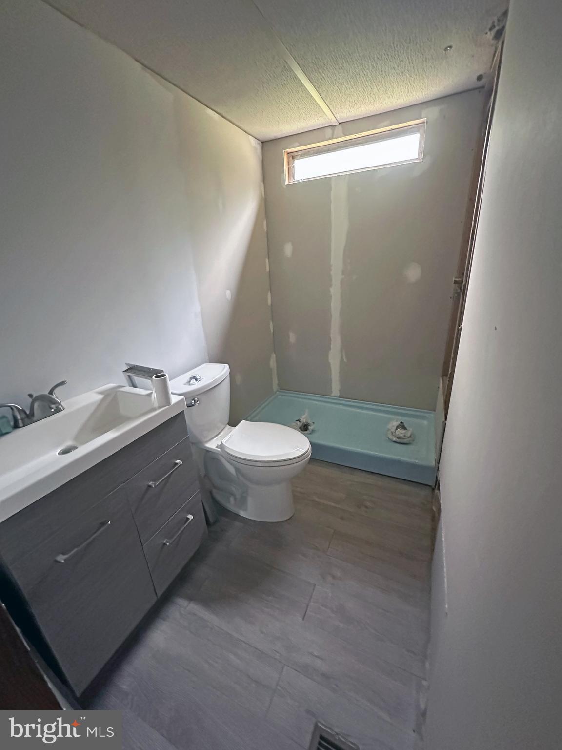 NONE AVAILABLE - Land