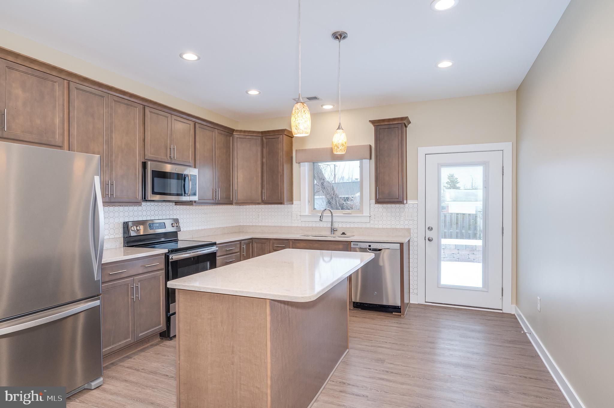 COTTAGE GLEN - Residential