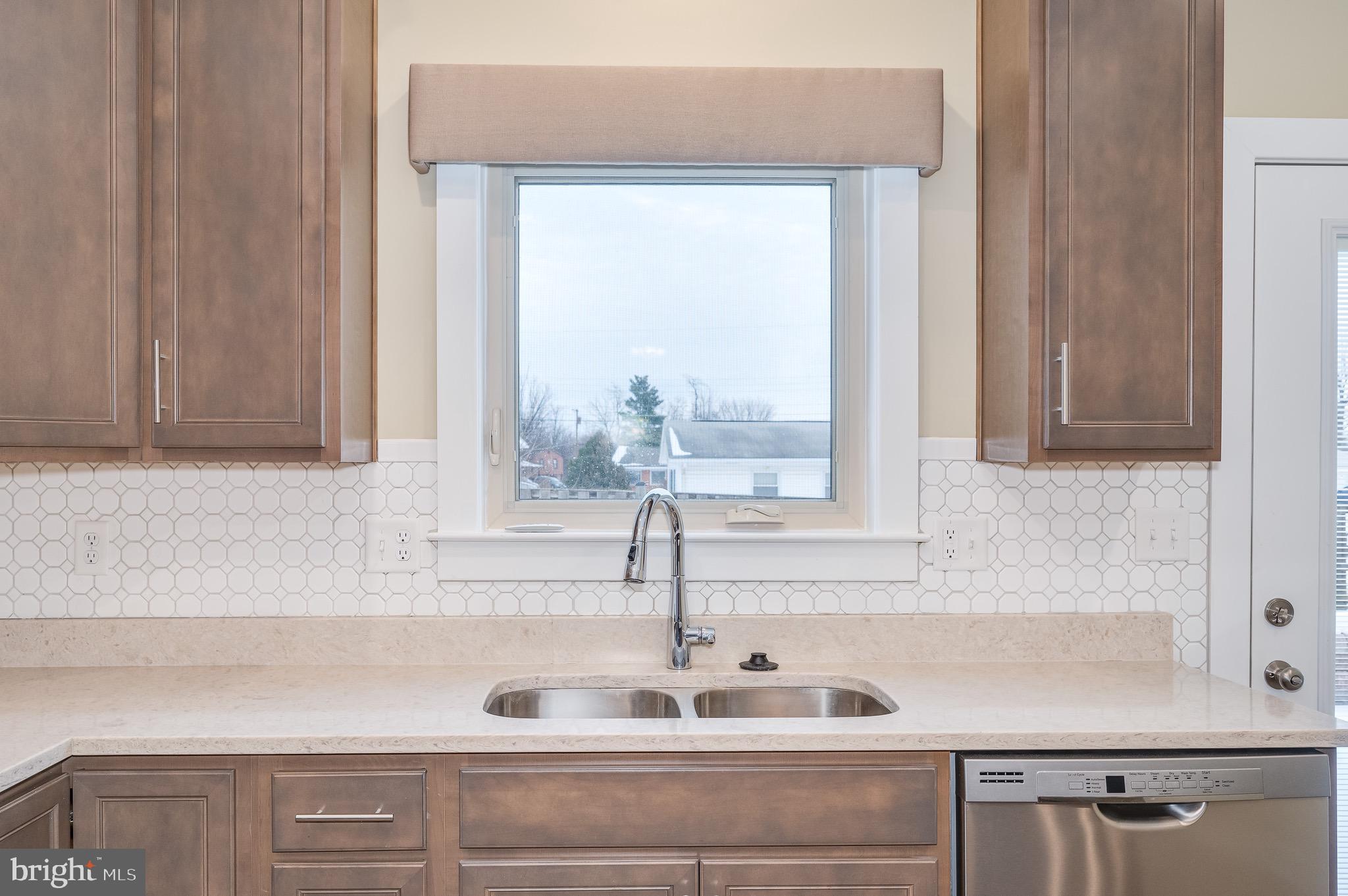 COTTAGE GLEN - Residential