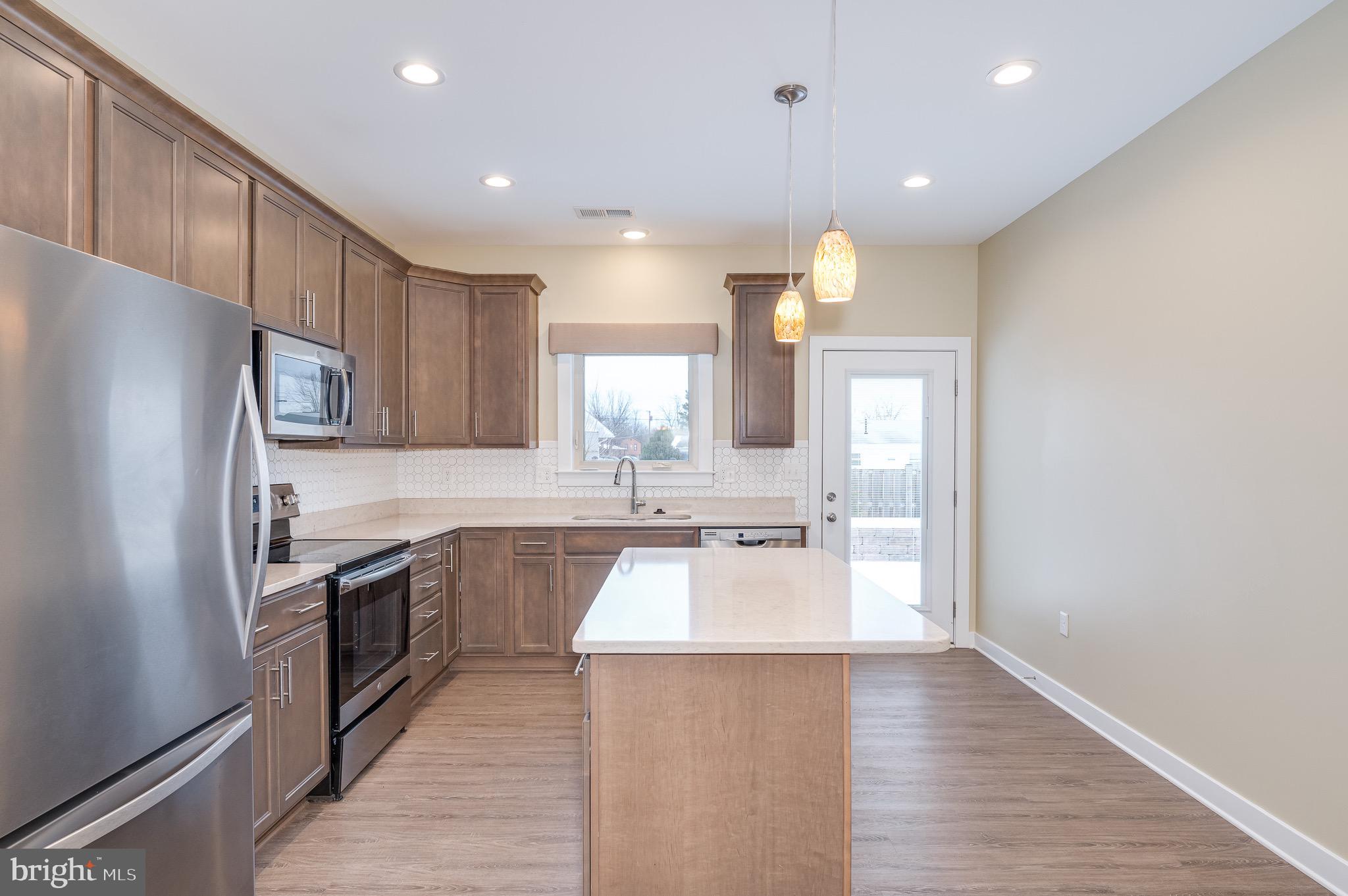 COTTAGE GLEN - Residential