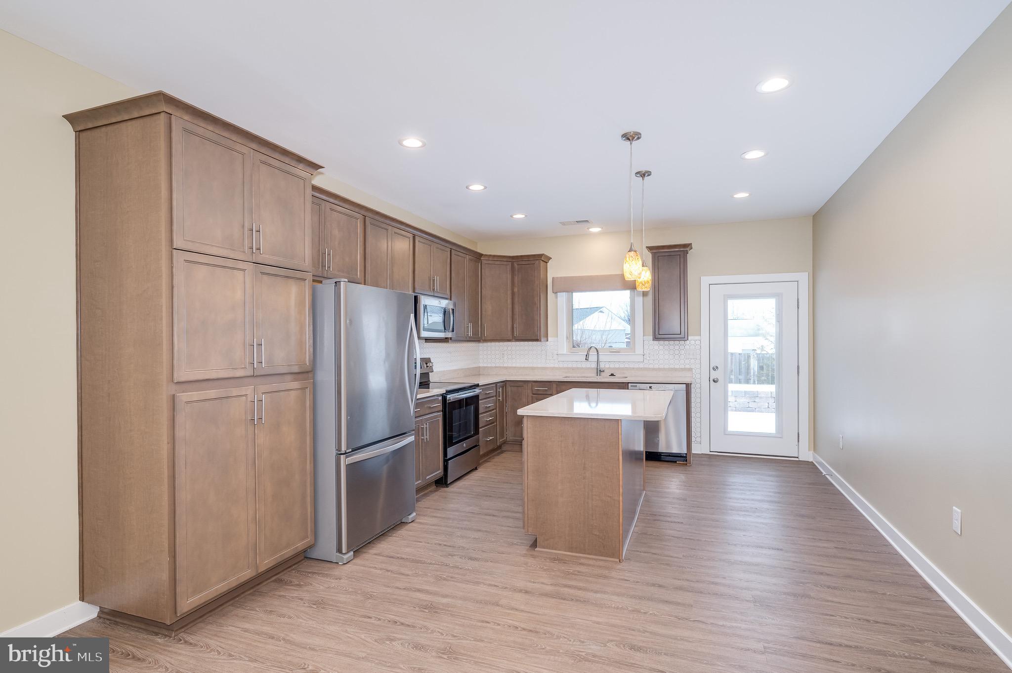 COTTAGE GLEN - Residential