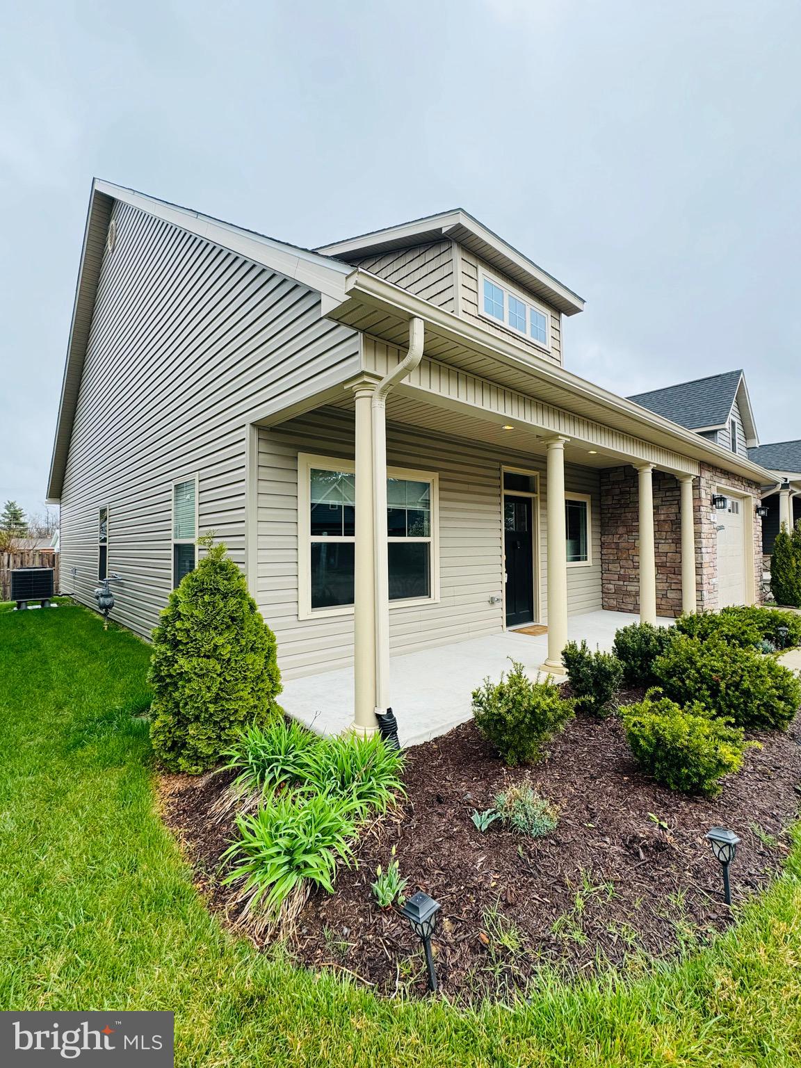 COTTAGE GLEN - Residential