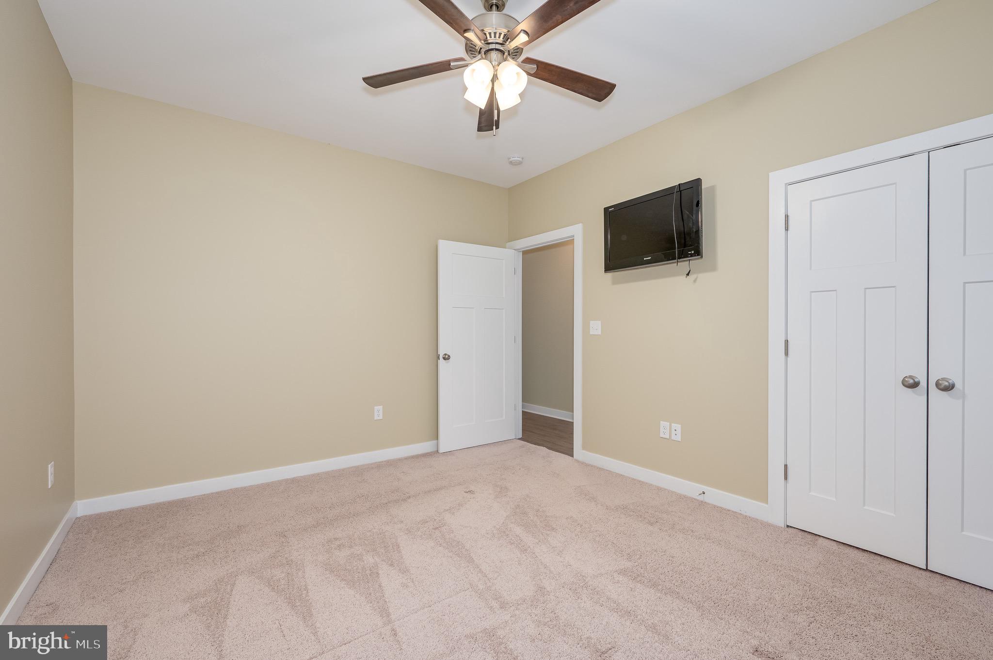 COTTAGE GLEN - Residential