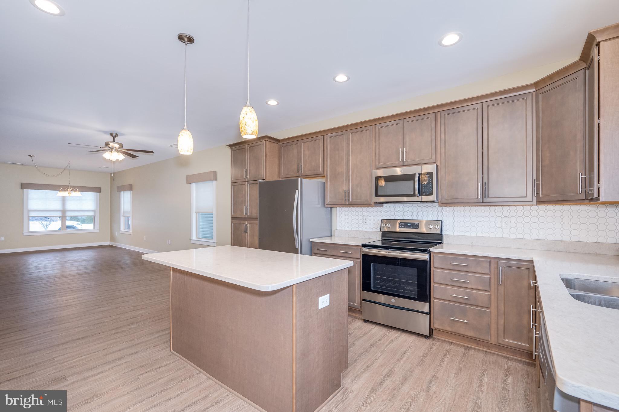 COTTAGE GLEN - Residential