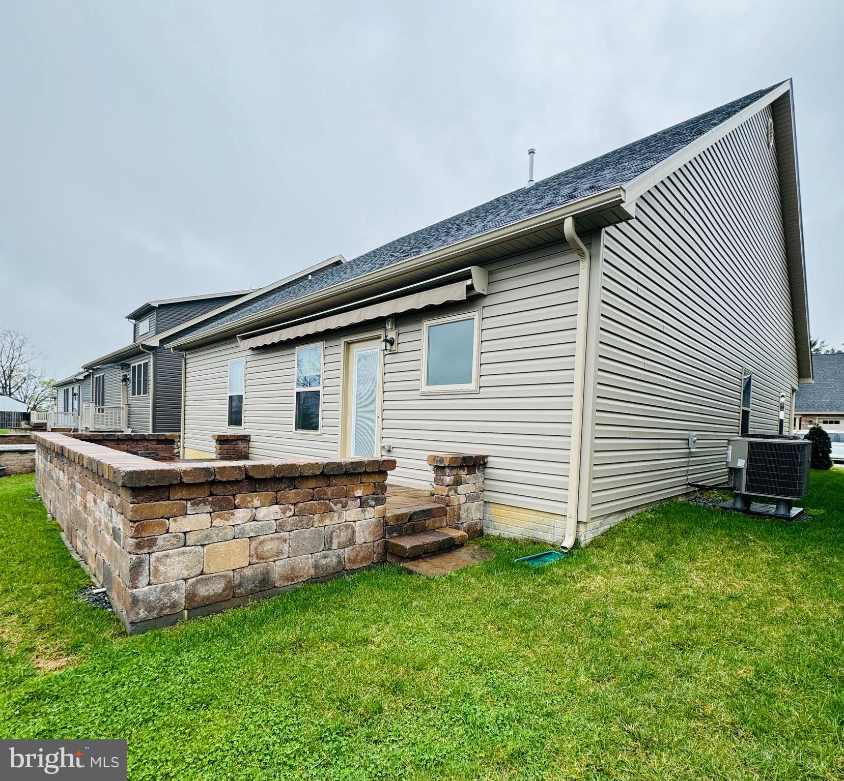 COTTAGE GLEN - Residential