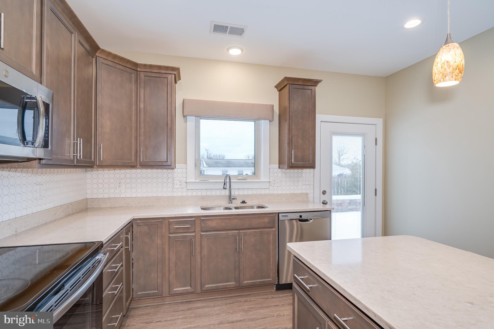 COTTAGE GLEN - Residential