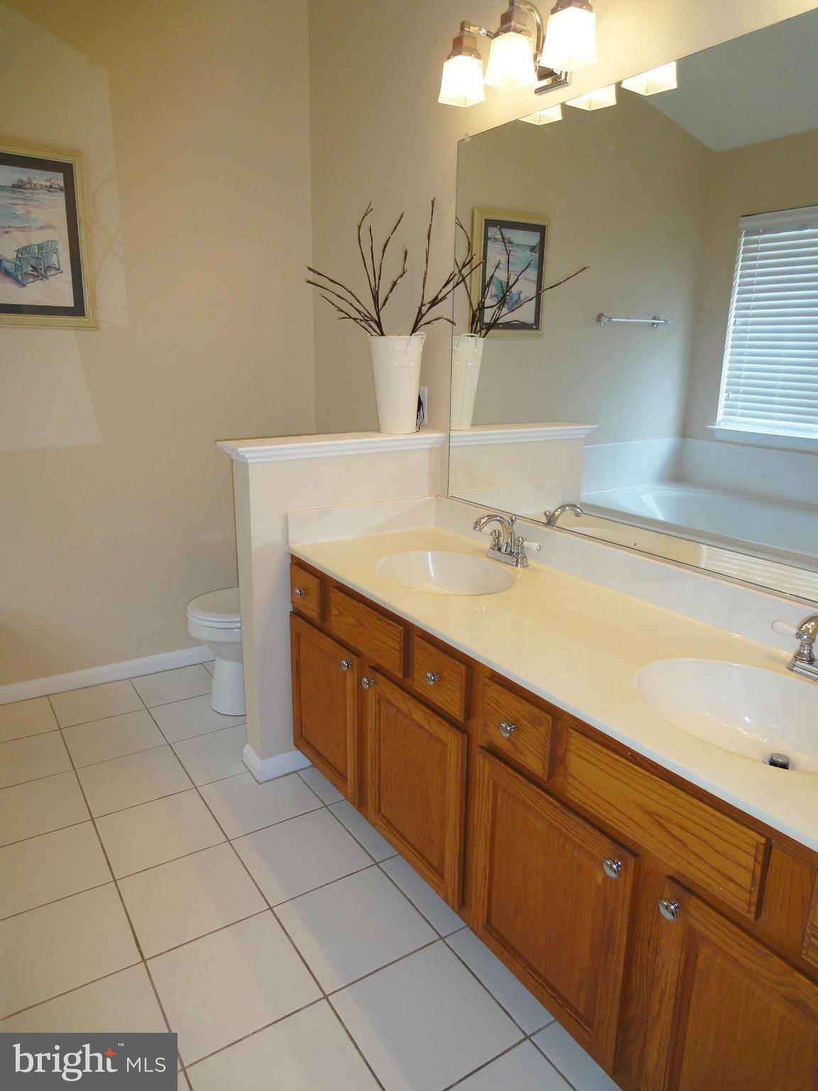 KINGSTOWNE - Residential