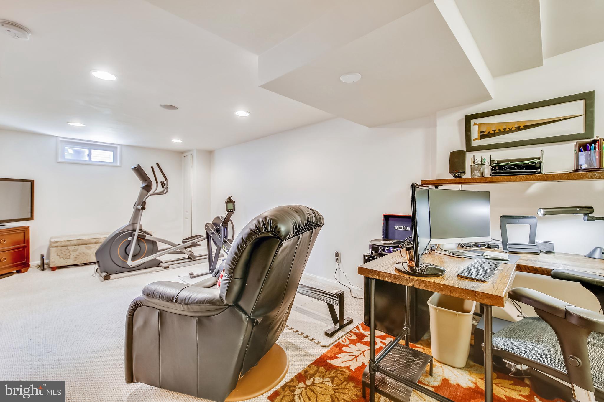 GEORGETOWN VILLAGE - Residential