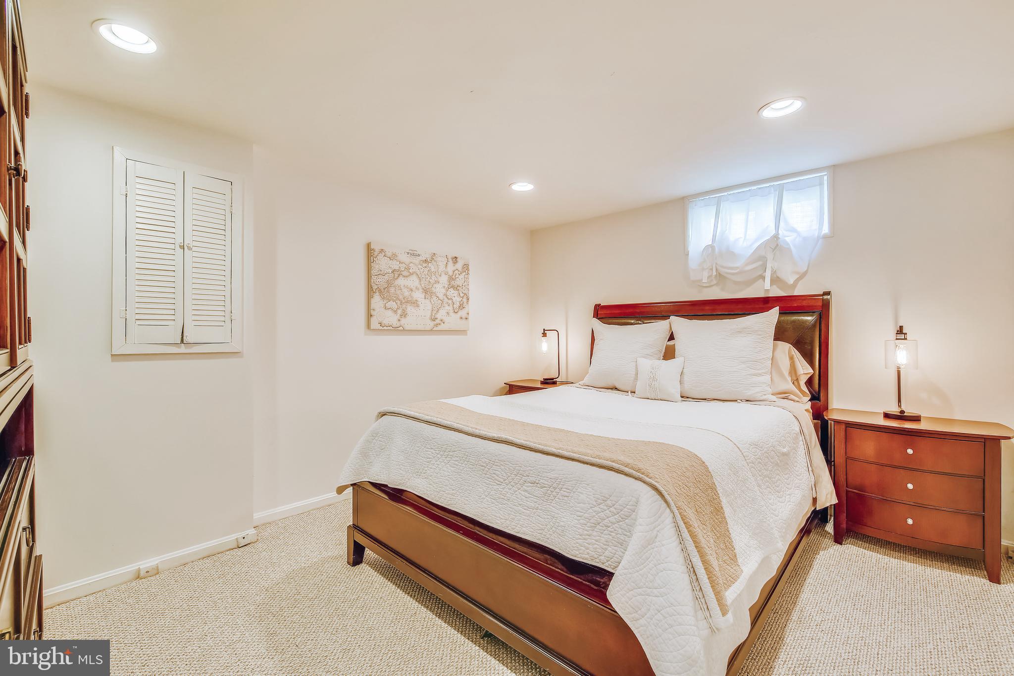 GEORGETOWN VILLAGE - Residential