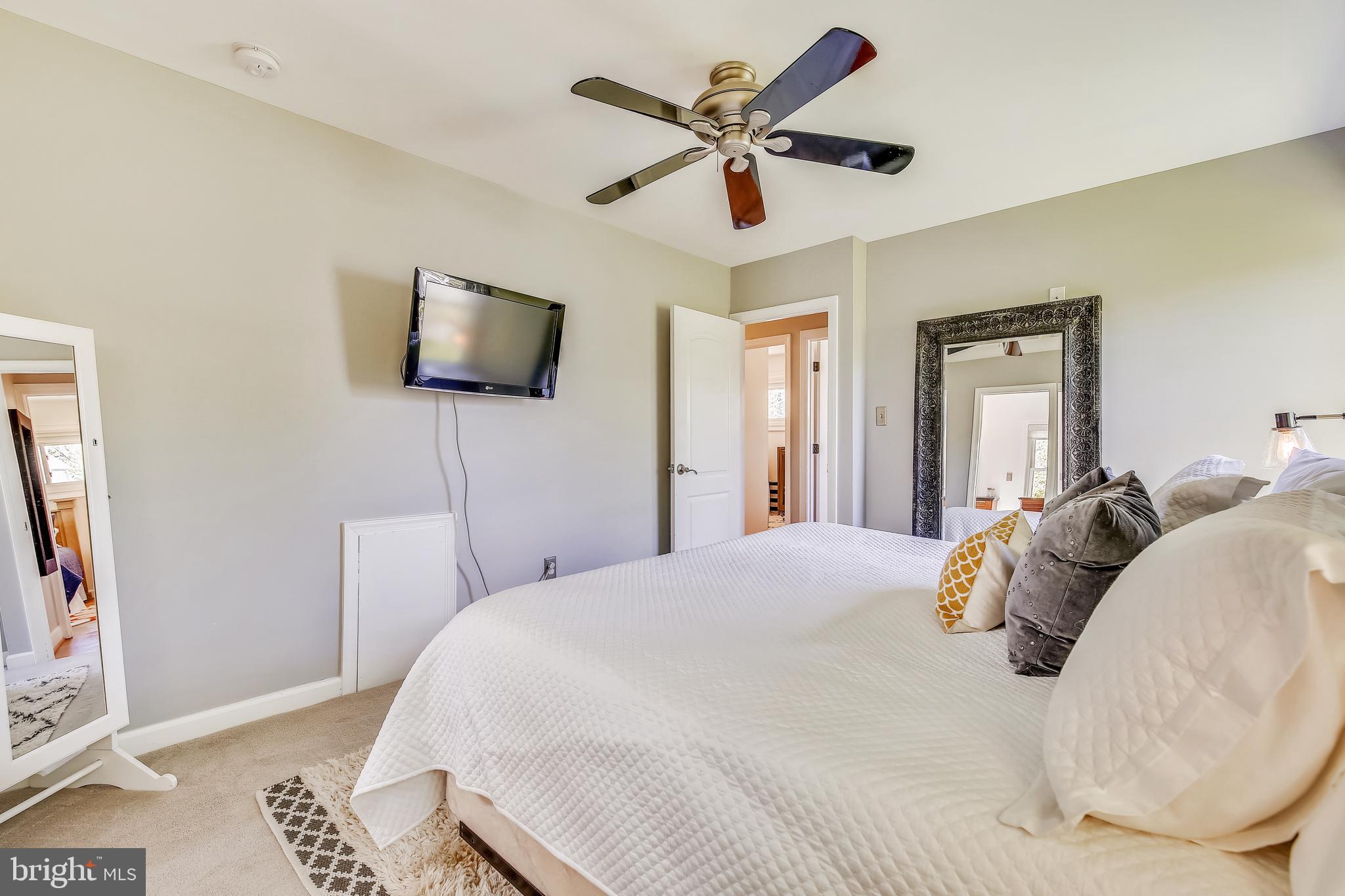 GEORGETOWN VILLAGE - Residential