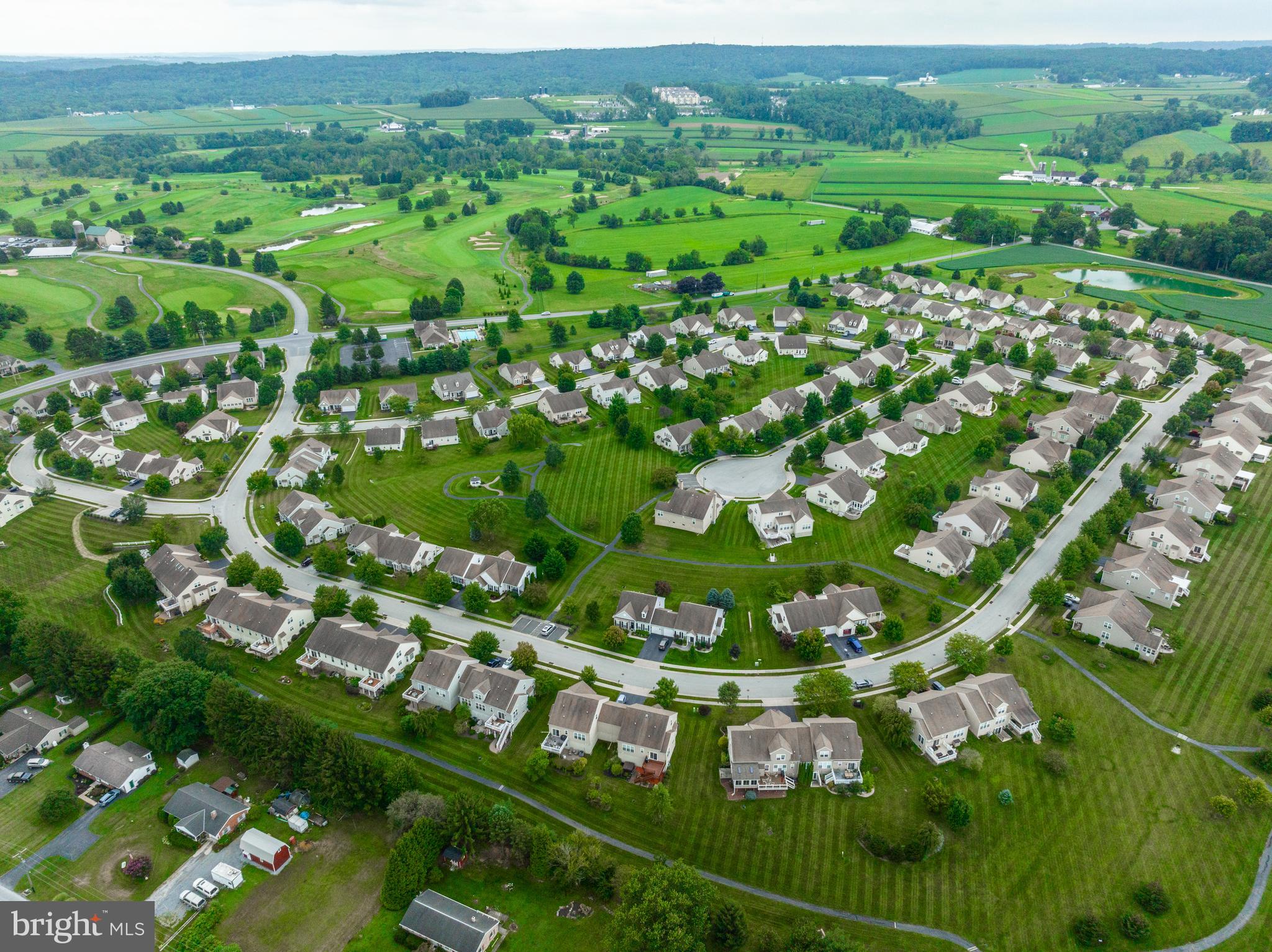 KNOB HILL FARMS - Residential