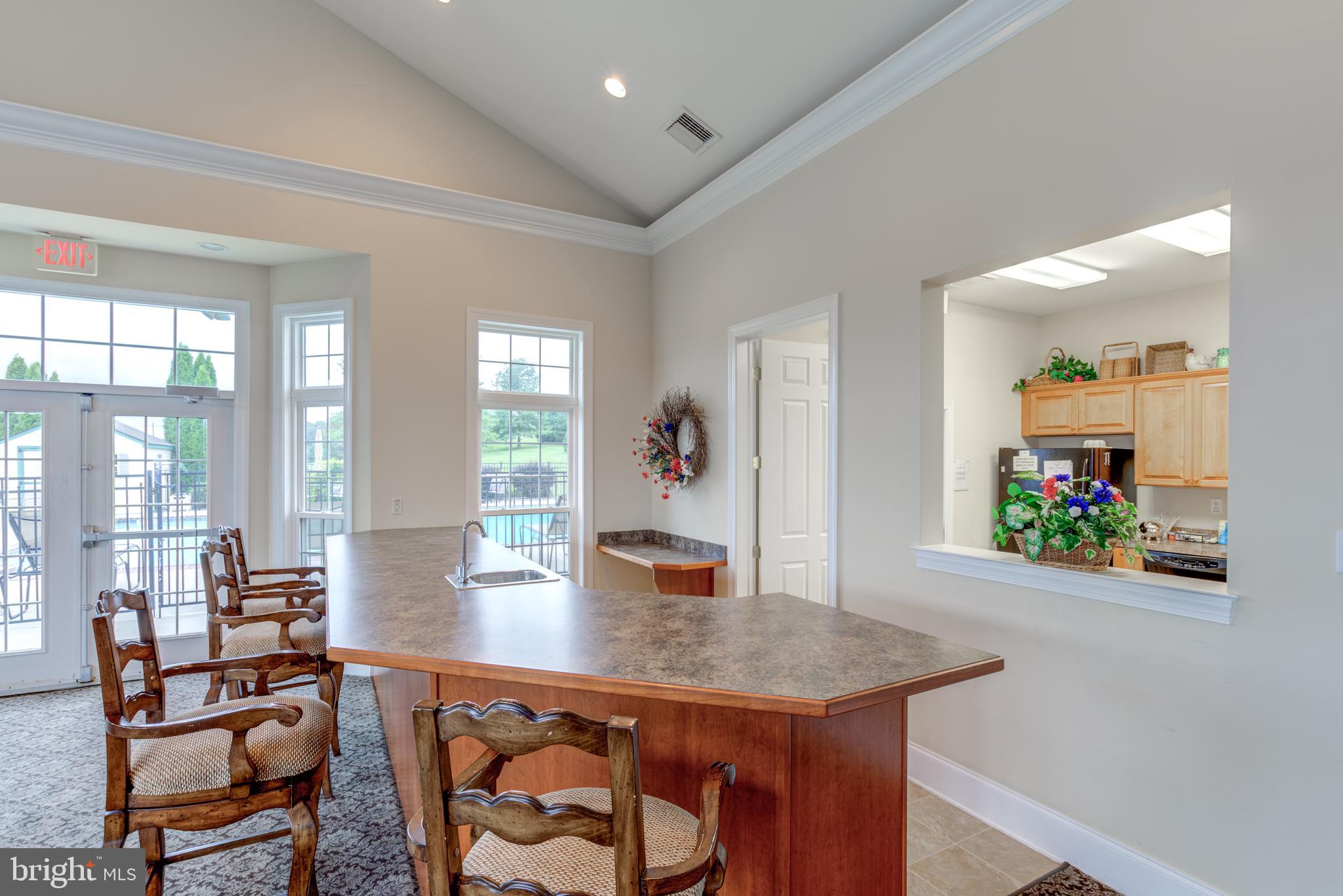 KNOB HILL FARMS - Residential