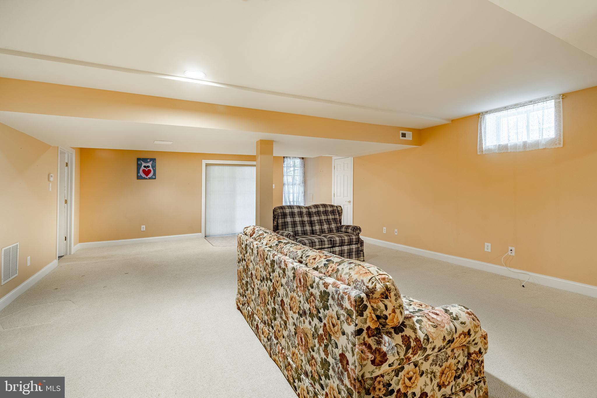 KNOB HILL FARMS - Residential