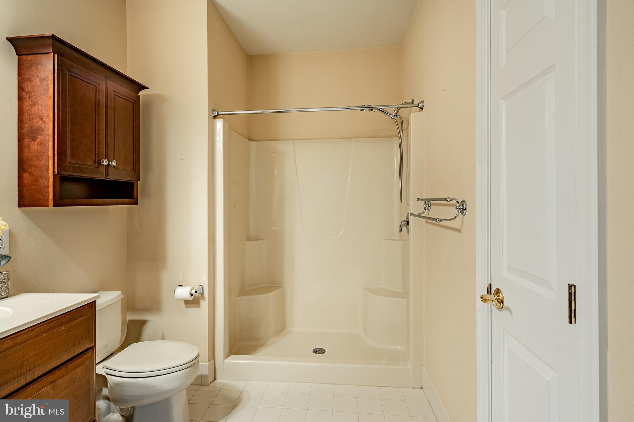 KNOB HILL FARMS - Residential