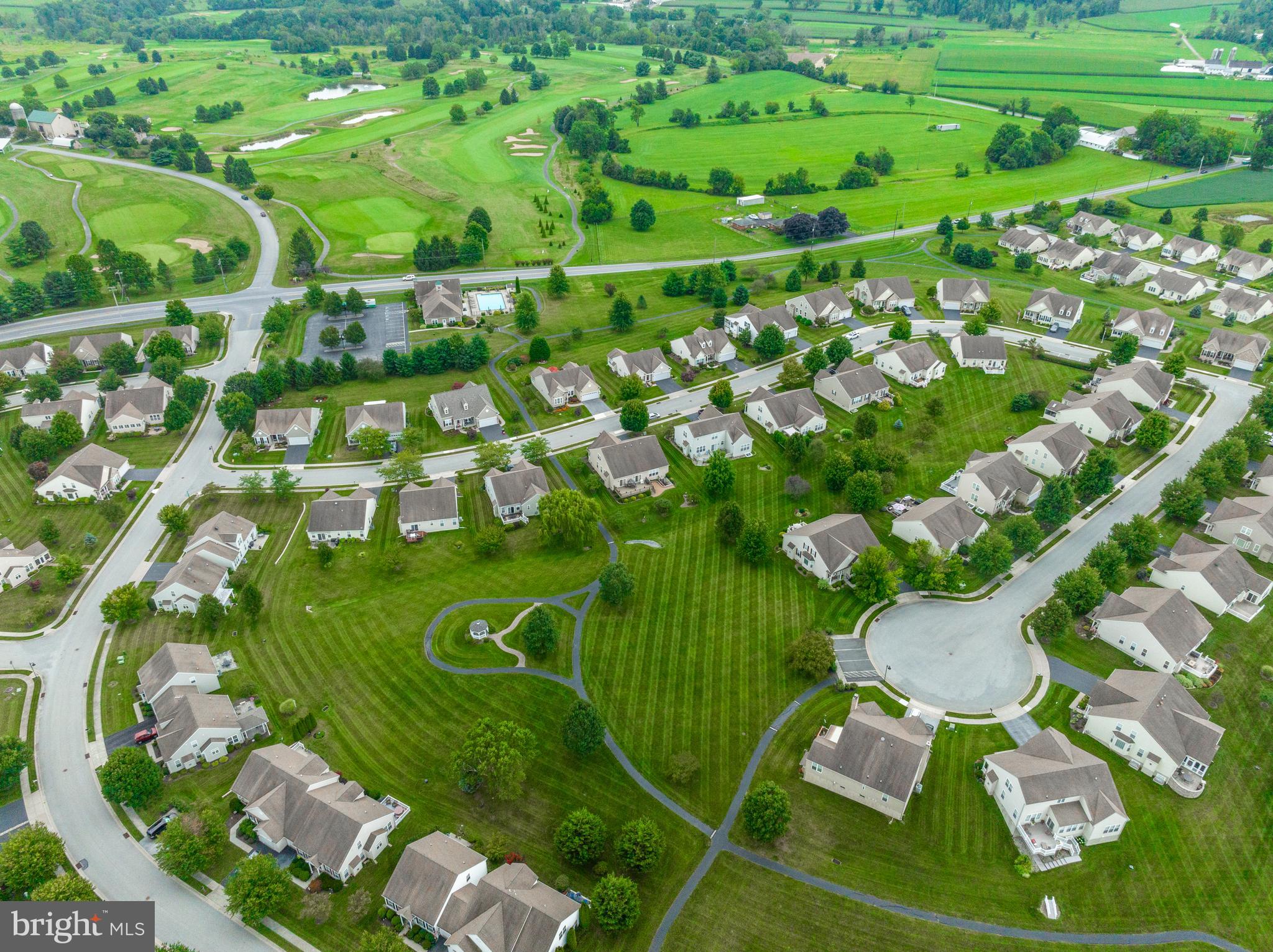 KNOB HILL FARMS - Residential