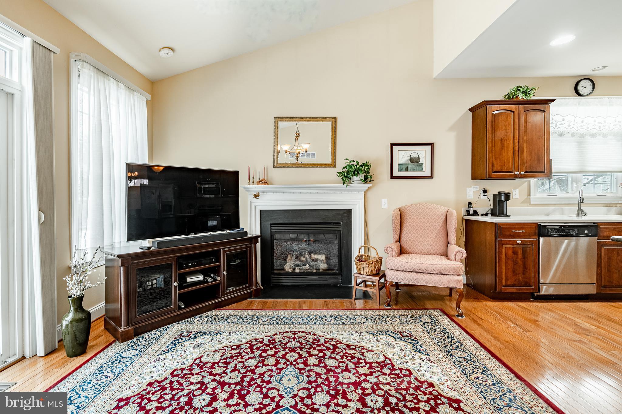 KNOB HILL FARMS - Residential