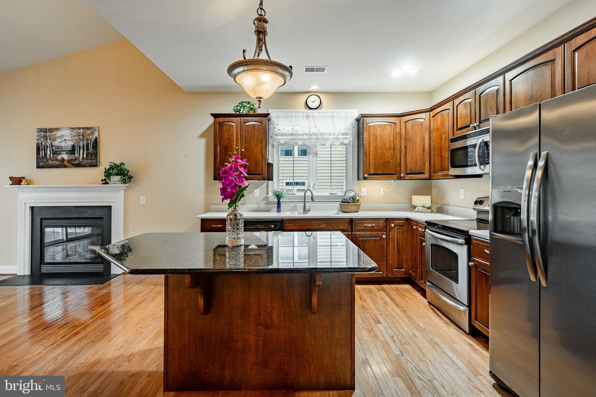 KNOB HILL FARMS - Residential