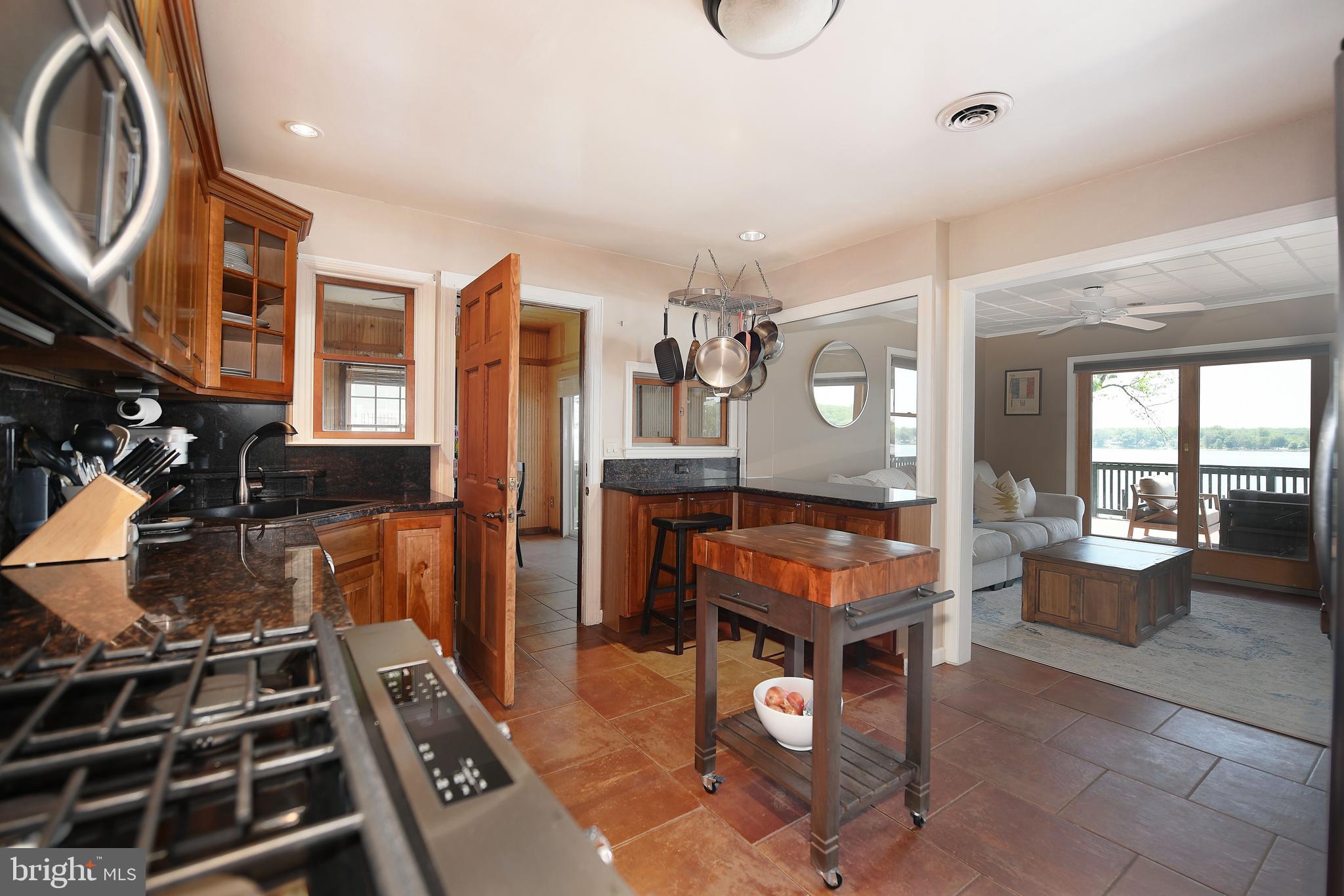 LONG BAR HARBOR - Residential