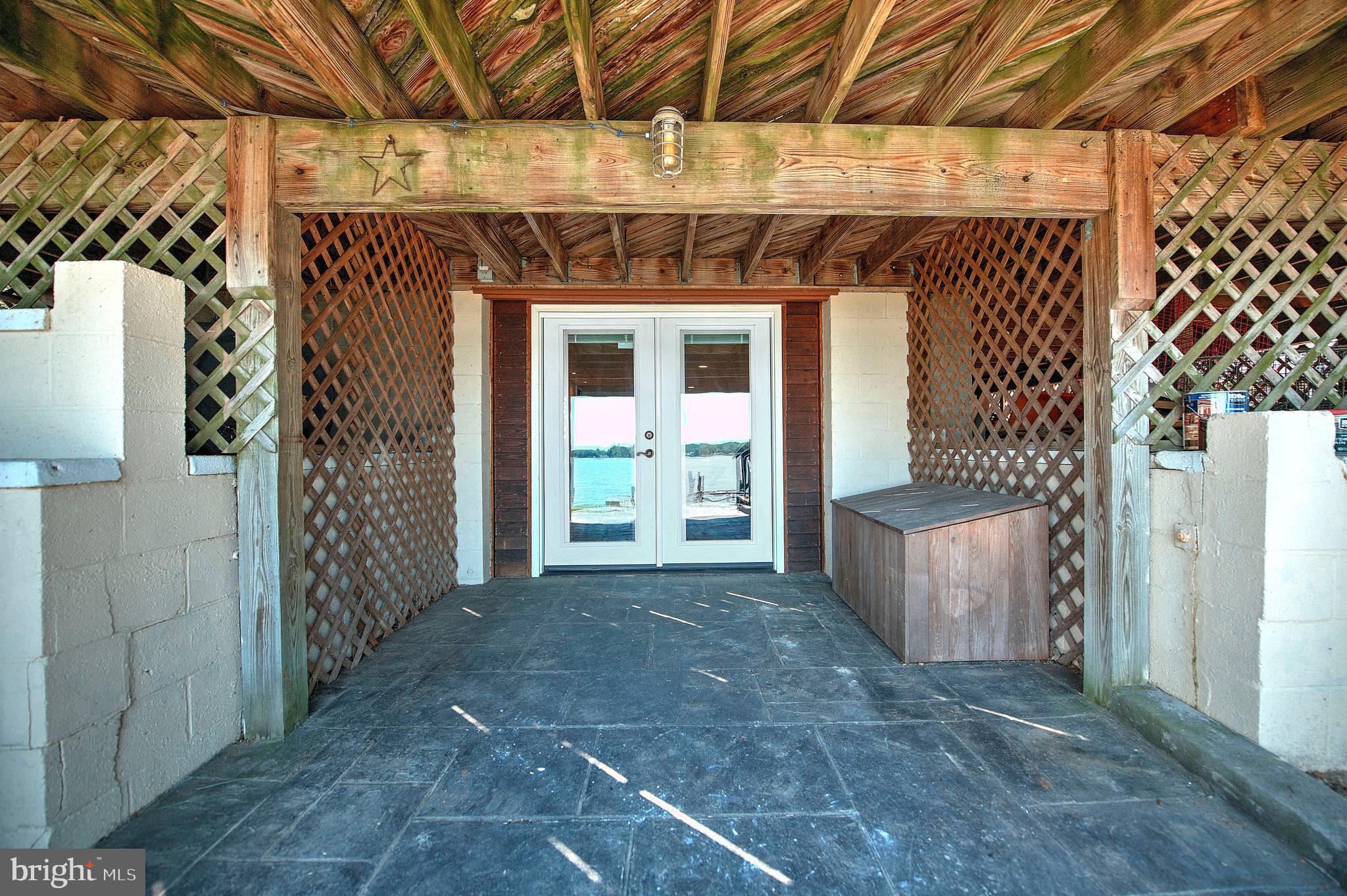 LONG BAR HARBOR - Residential