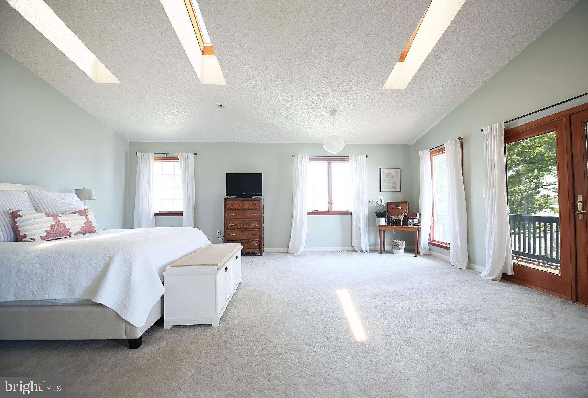 LONG BAR HARBOR - Residential