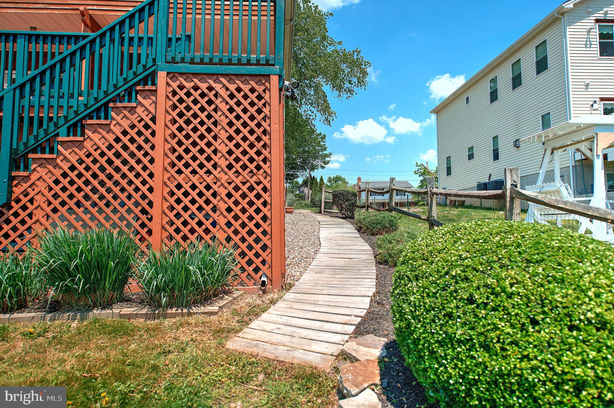 LONG BAR HARBOR - Residential