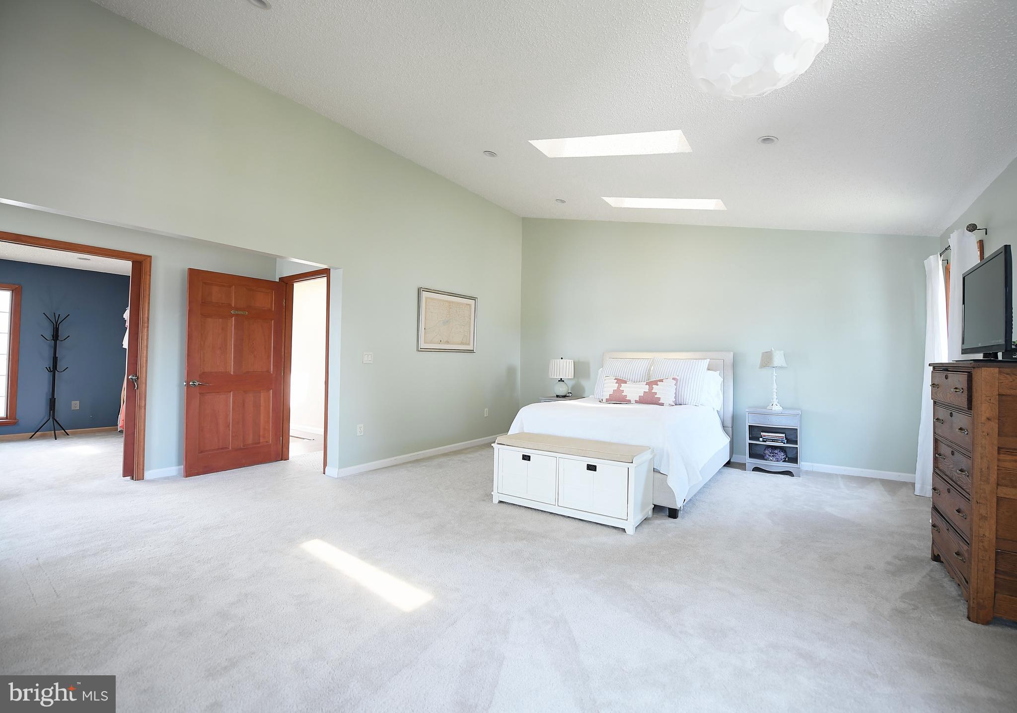 LONG BAR HARBOR - Residential