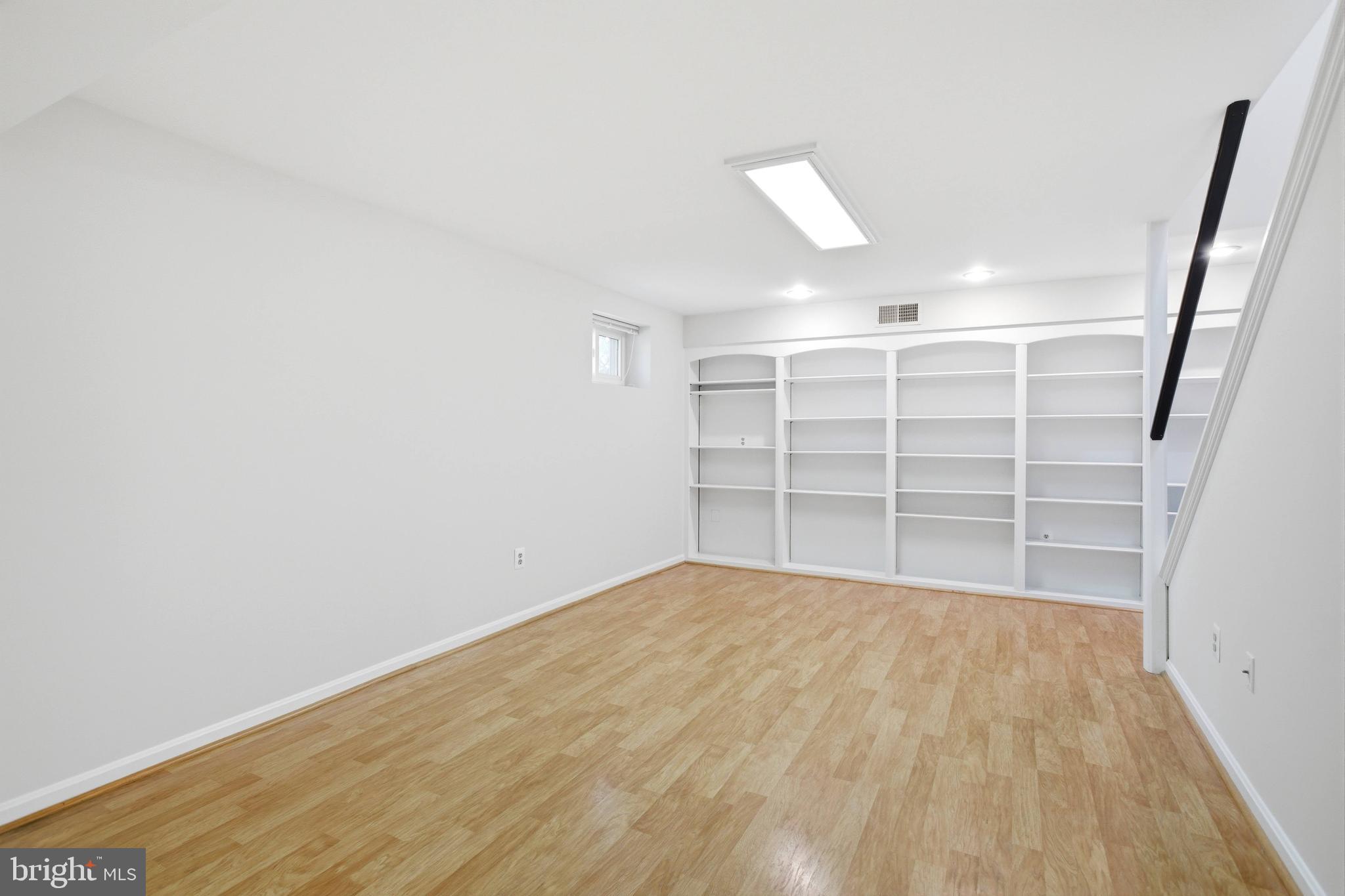 ROLLING VALLEY WEST - Residential