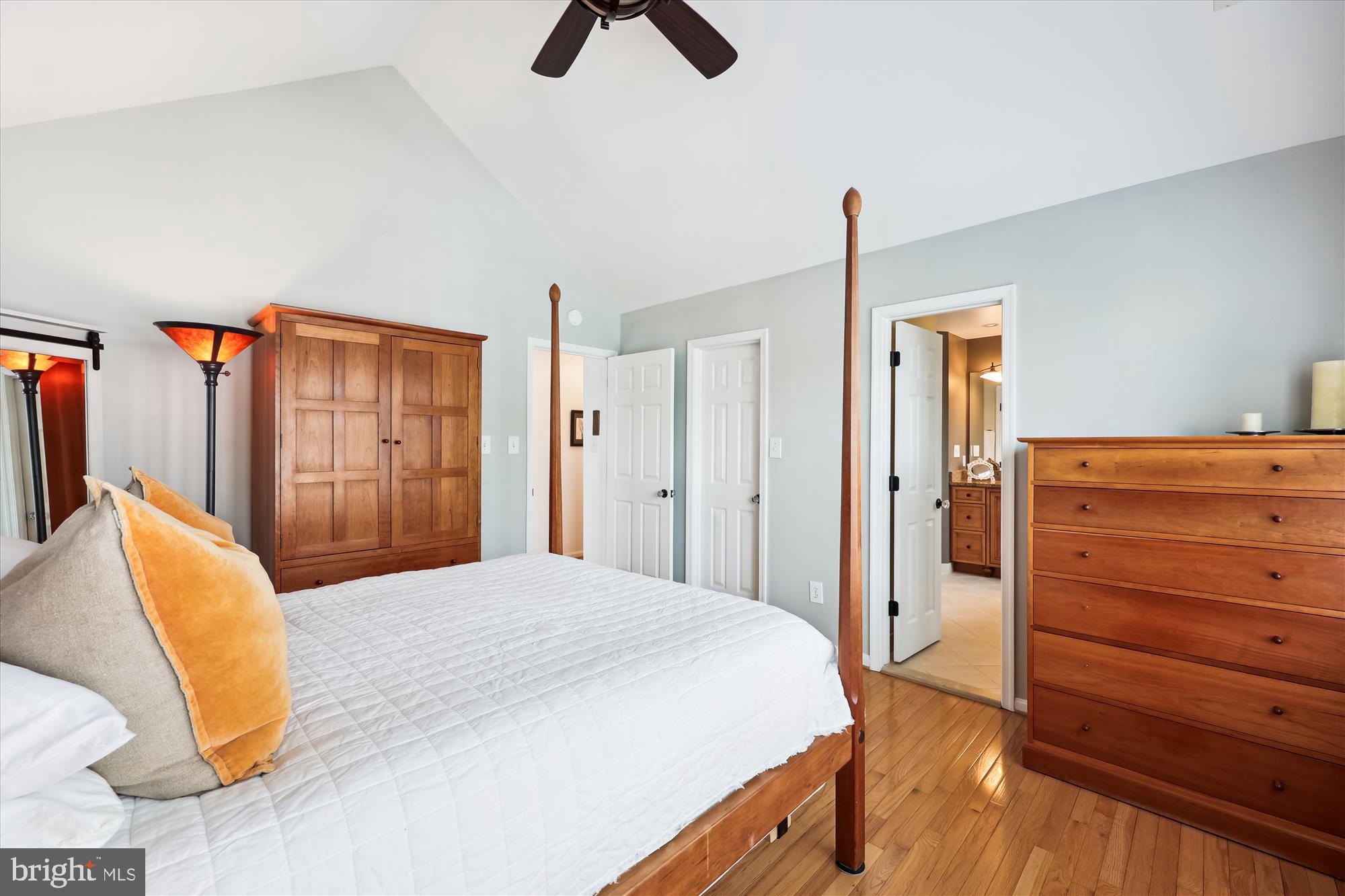 KENTLANDS - Residential