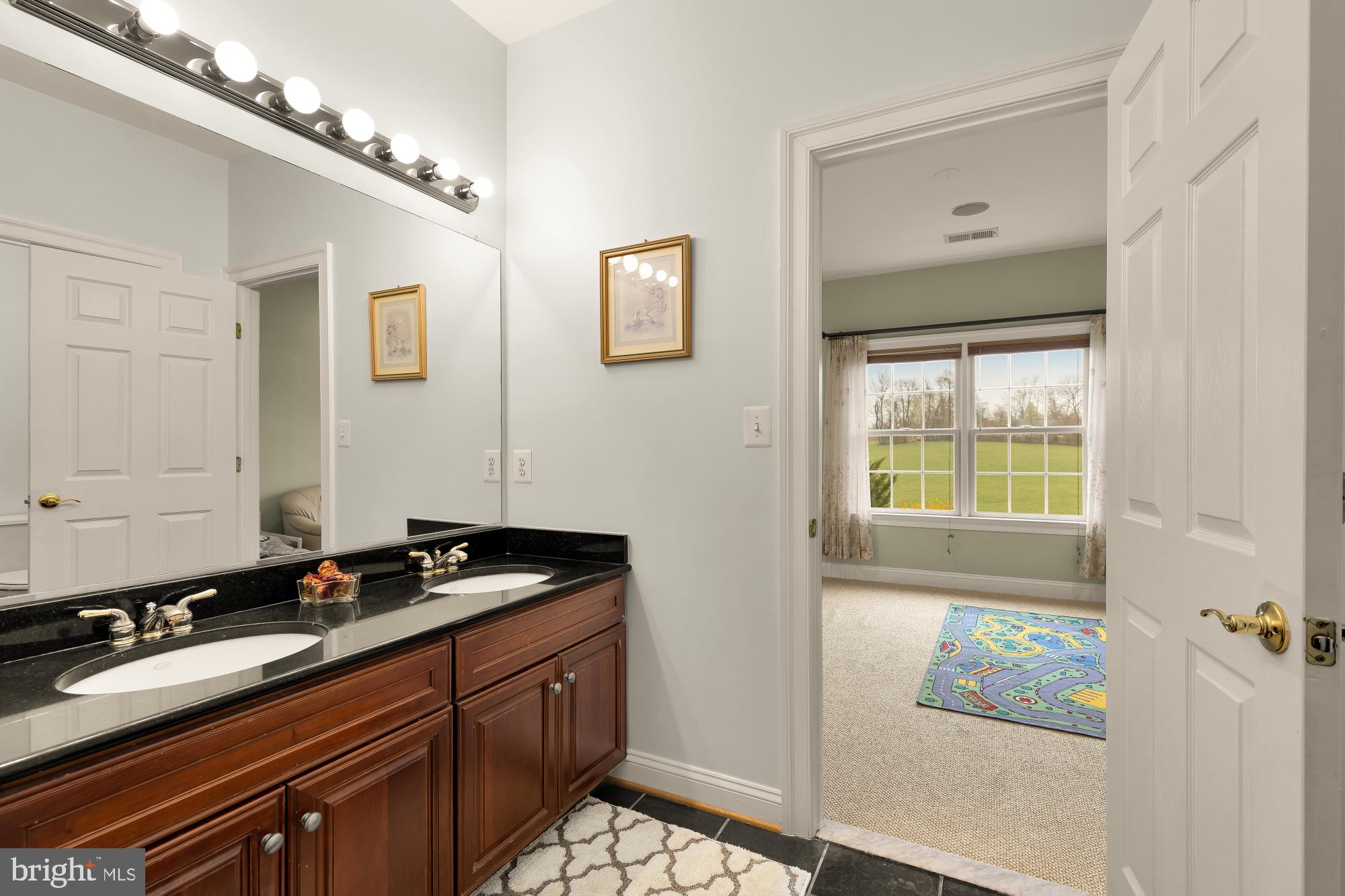 HILLSBORO - Residential