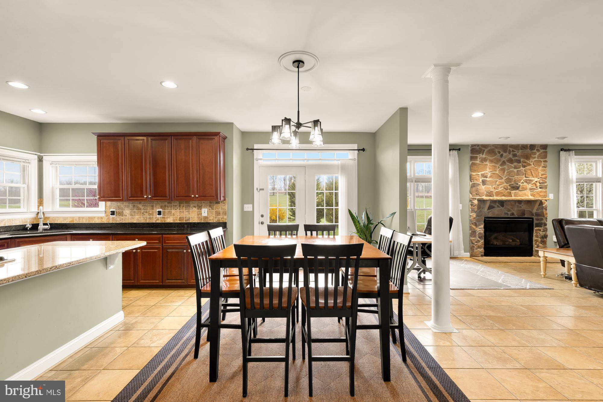 HILLSBORO - Residential