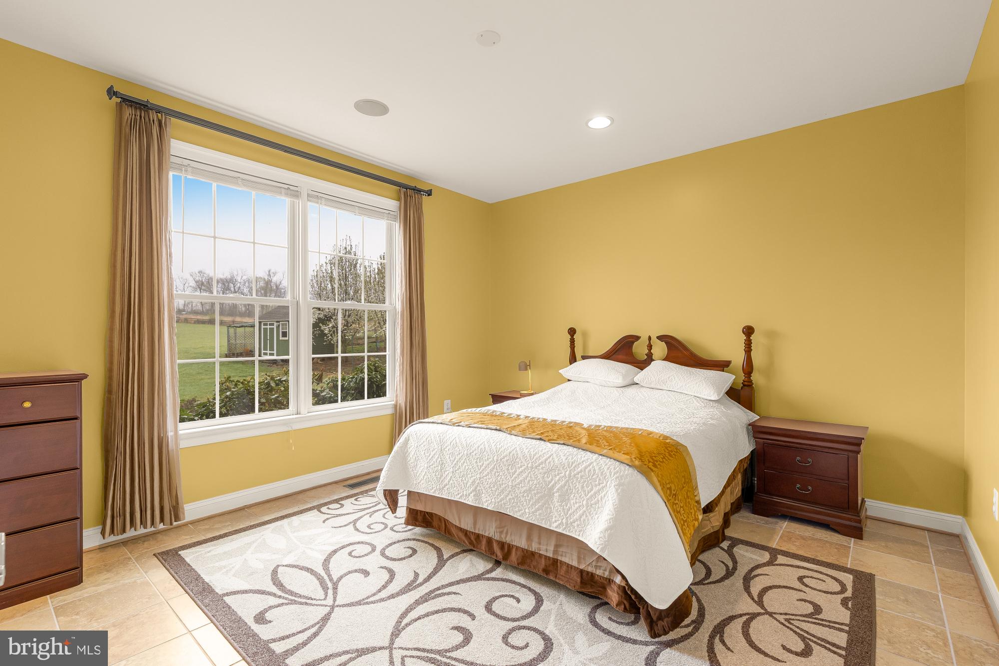 HILLSBORO - Residential