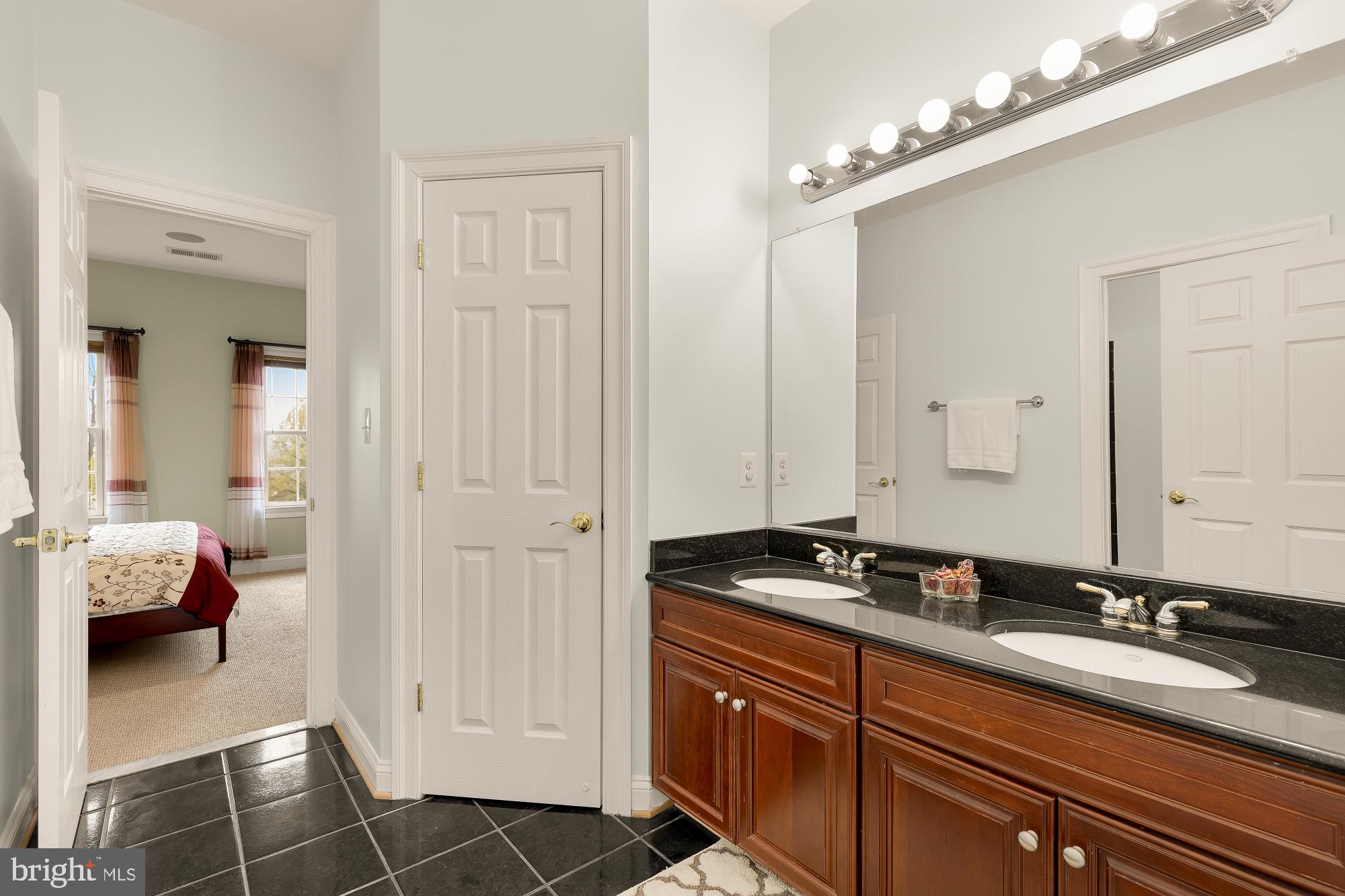 HILLSBORO - Residential