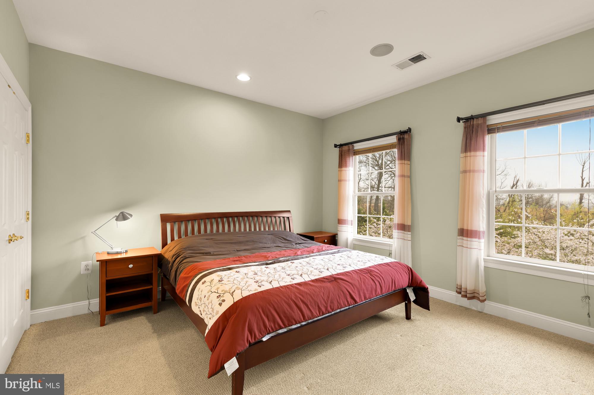 HILLSBORO - Residential