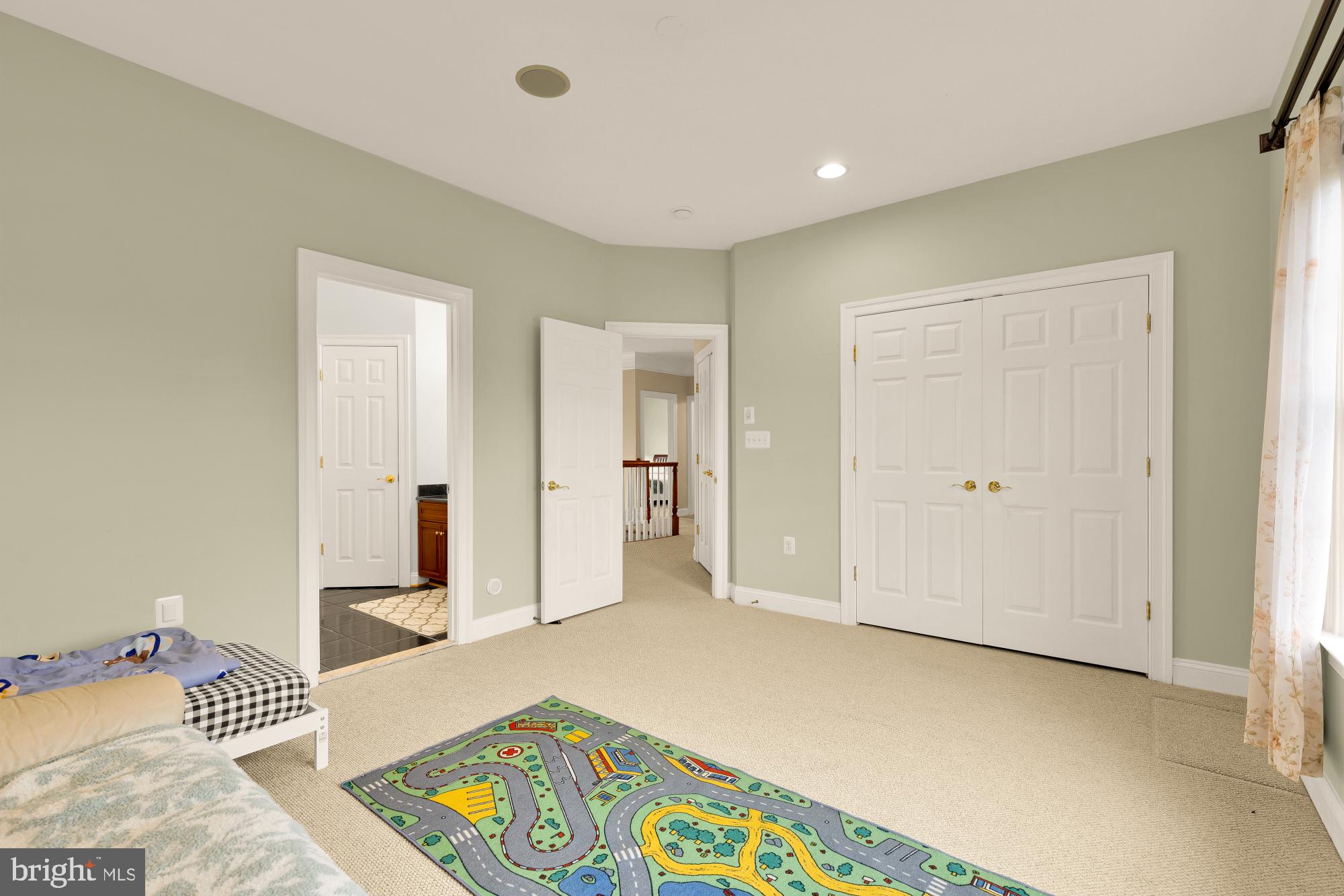 HILLSBORO - Residential