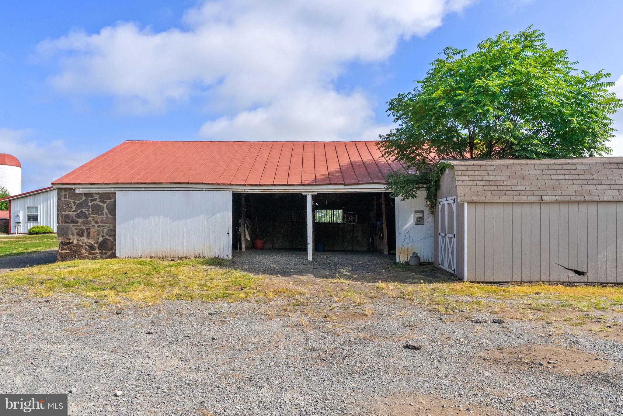 COURTLAND RURAL VILLAGE - Farm