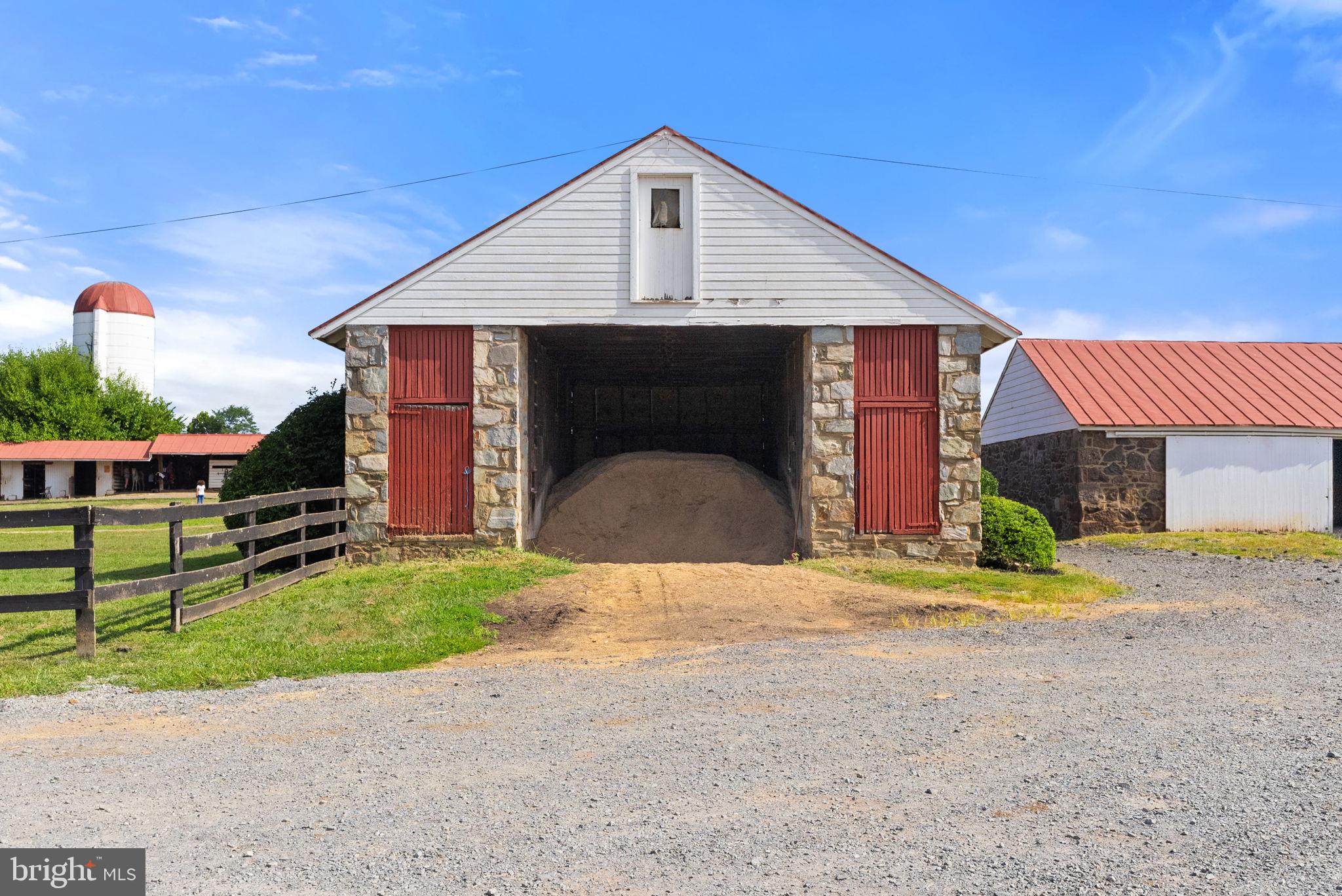 COURTLAND RURAL VILLAGE - Farm