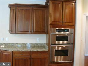 WILLIAMSBURG GARDENS - Residential Lease