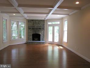 WILLIAMSBURG GARDENS - Residential Lease