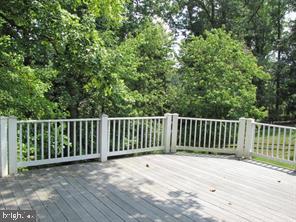 WILLIAMSBURG GARDENS - Residential Lease