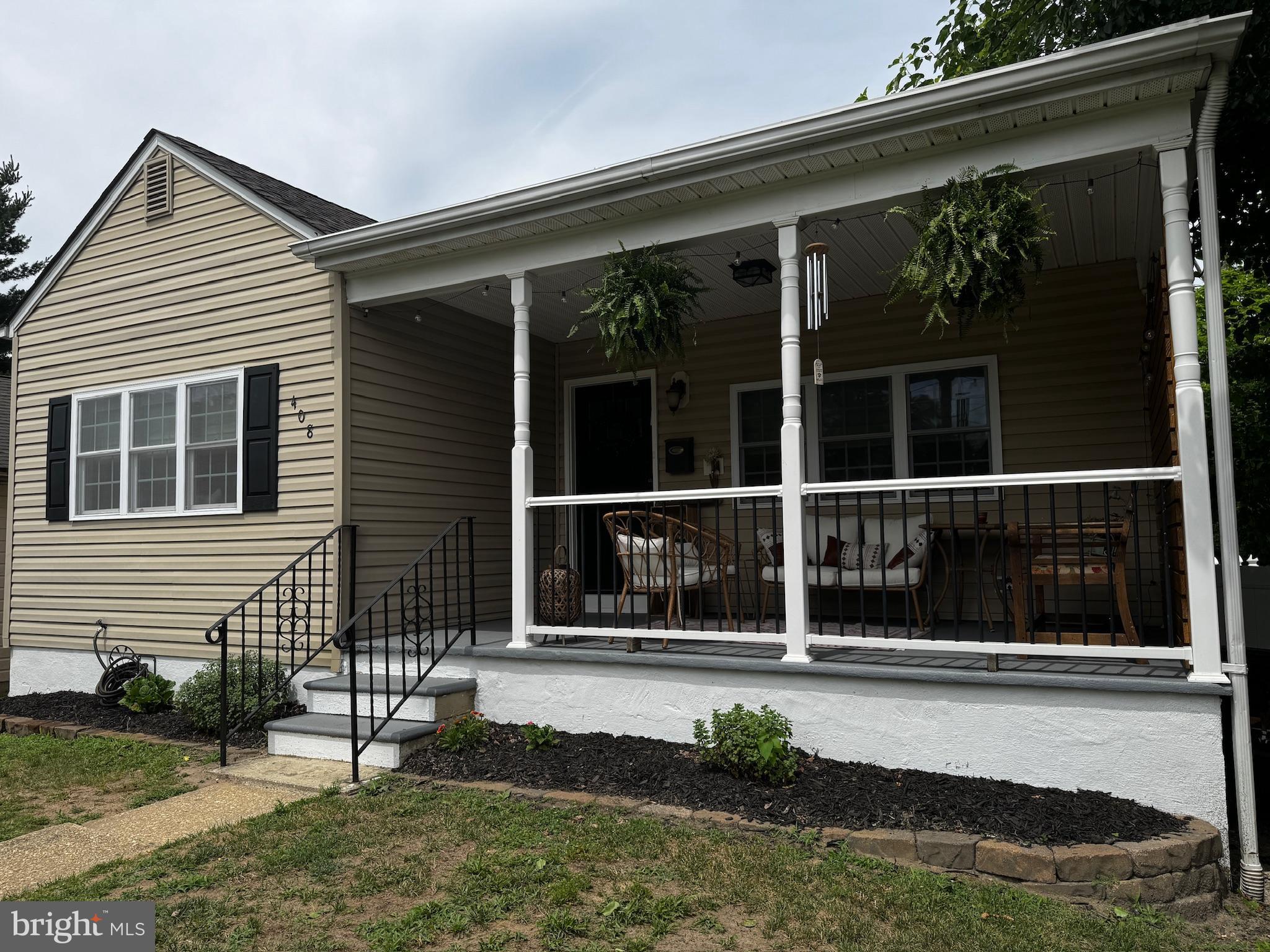 408 TOMLINSON AVE
