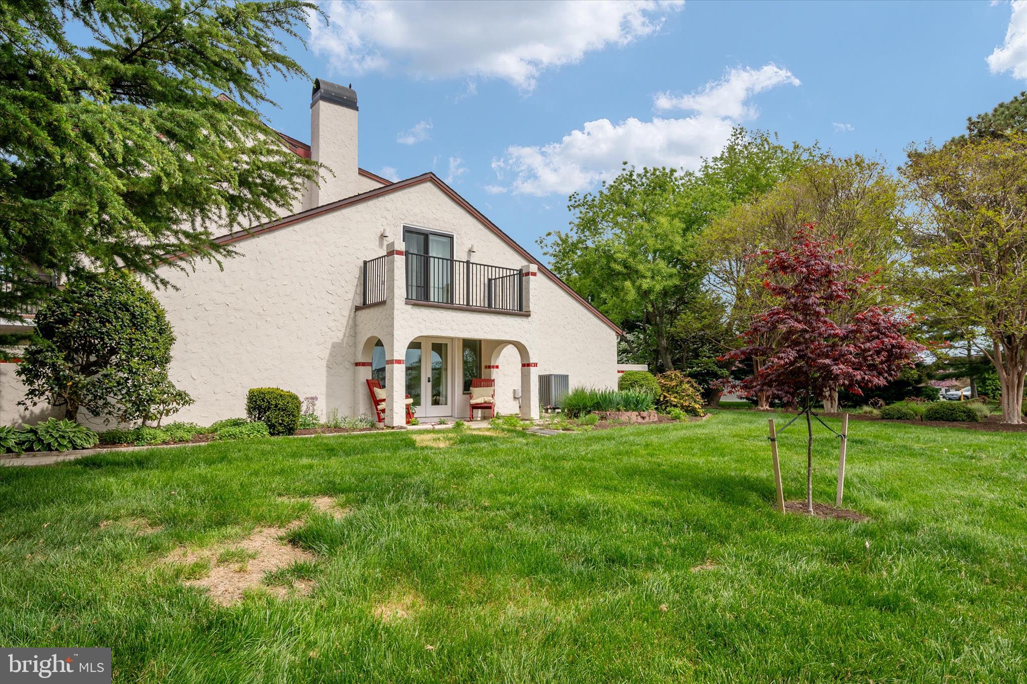 QUEENS LANDING - Residential