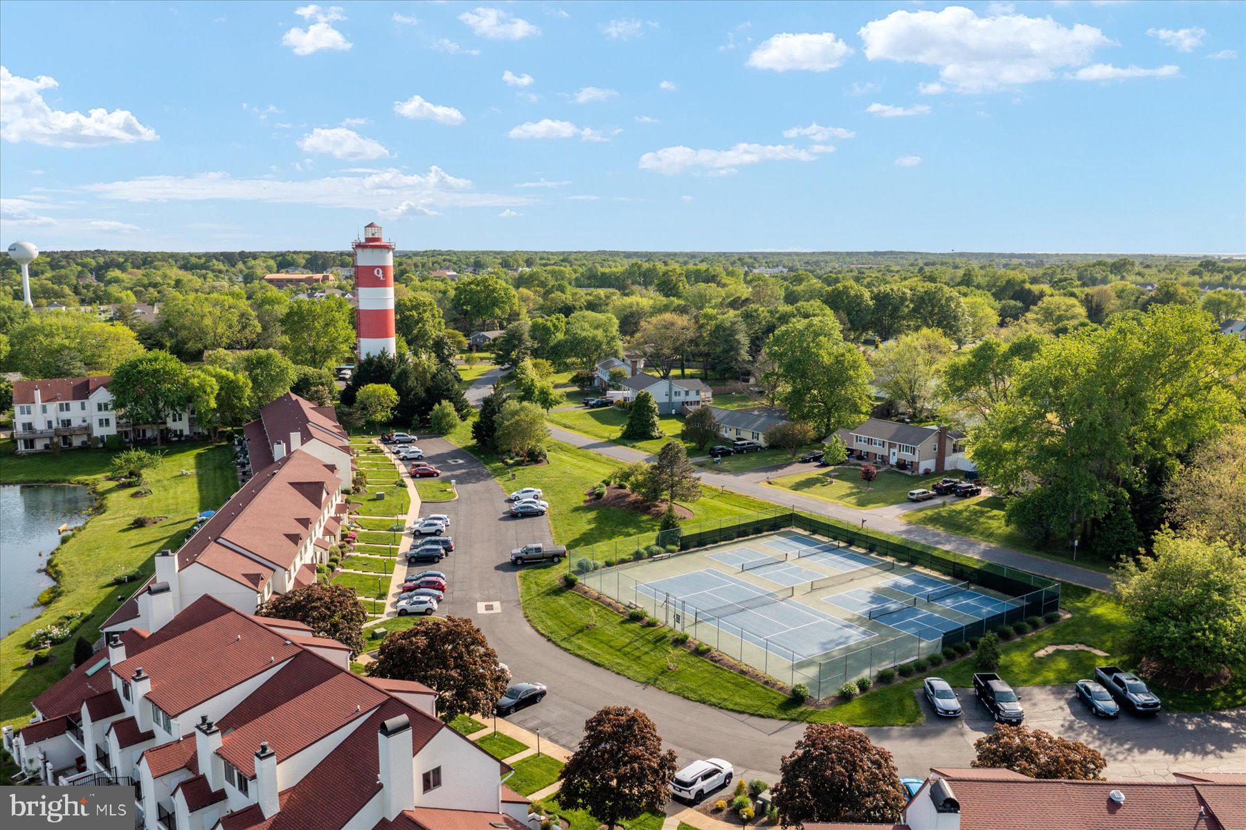 QUEENS LANDING - Residential