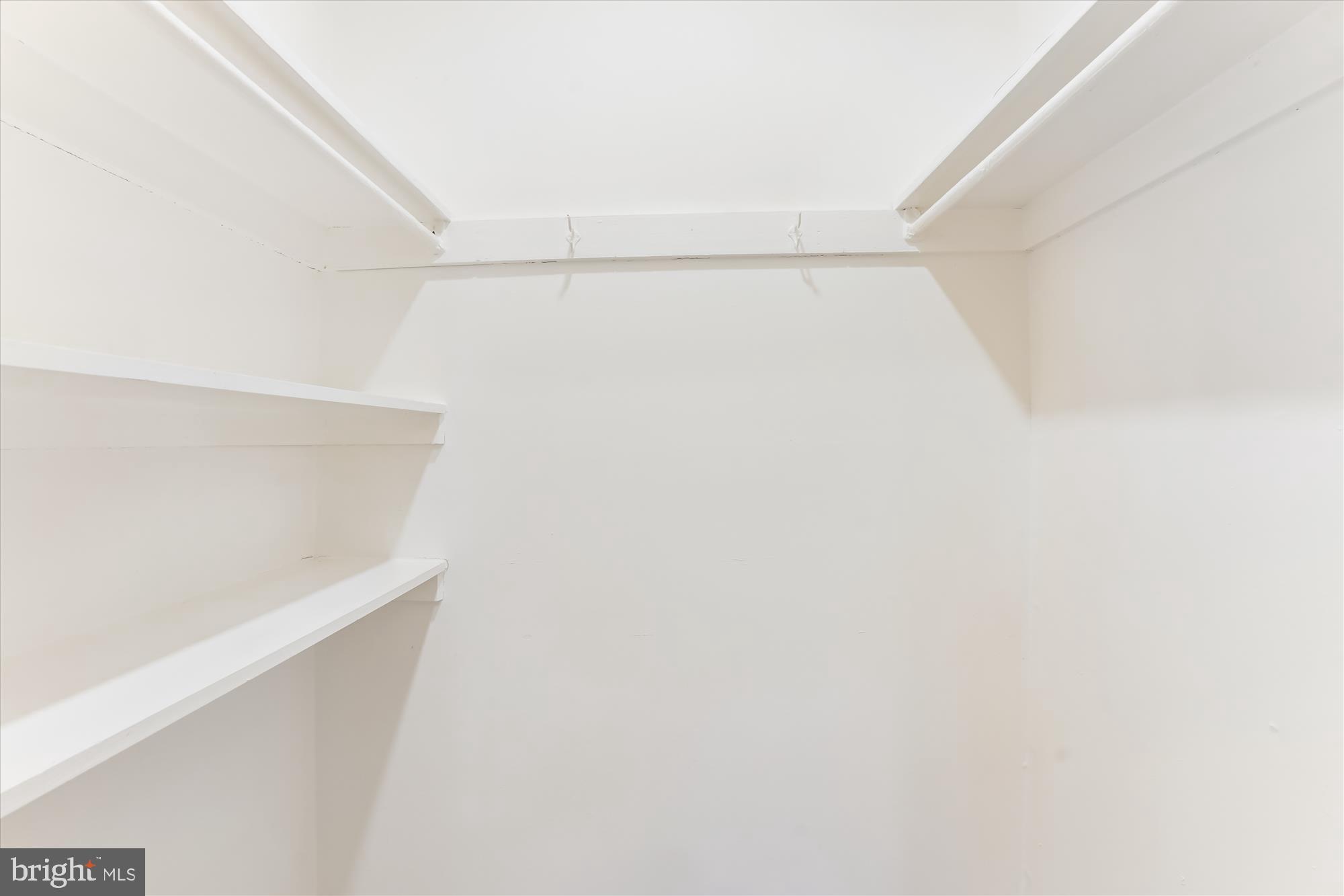 BETHESDA PARK - Residential