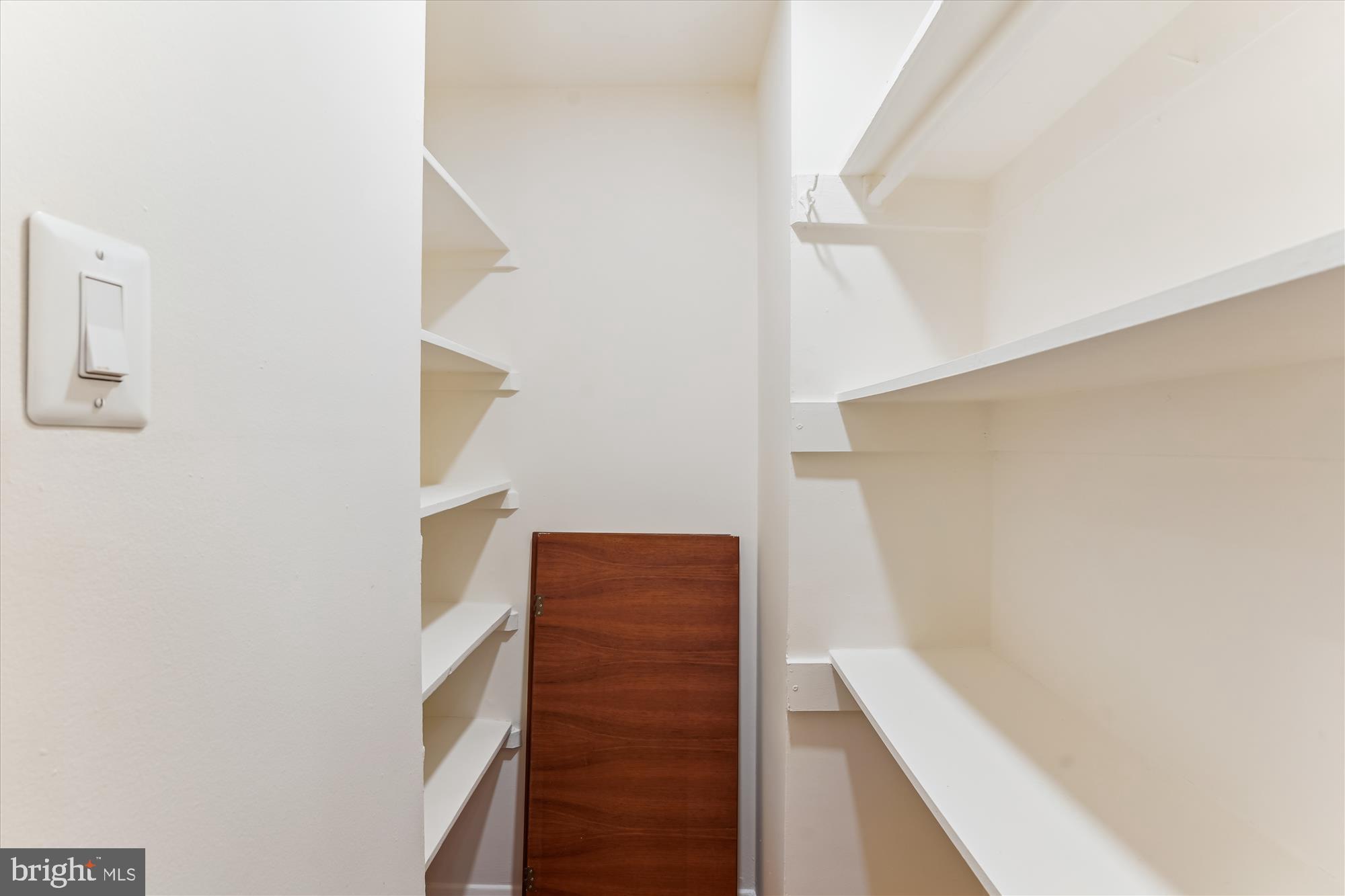 BETHESDA PARK - Residential