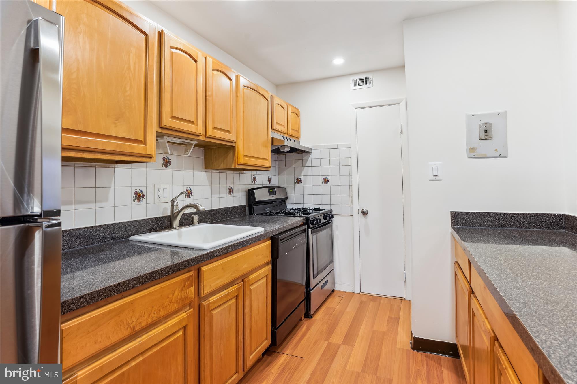 BETHESDA PARK - Residential