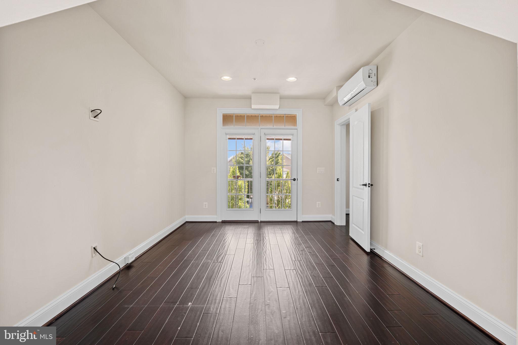 PRESERVE AT GOOSE CREEK - Residential