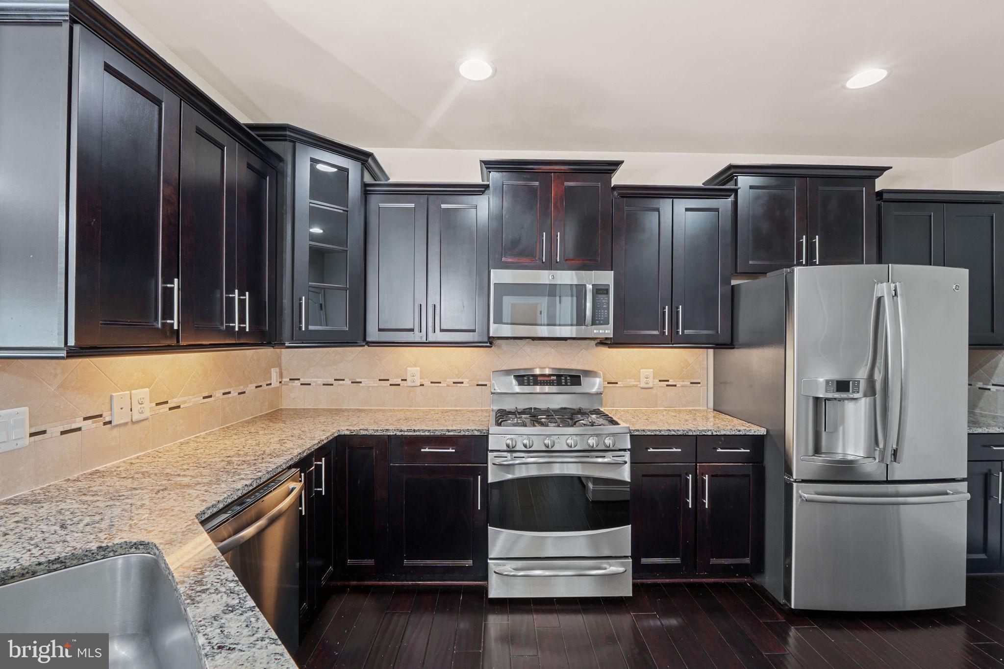 PRESERVE AT GOOSE CREEK - Residential