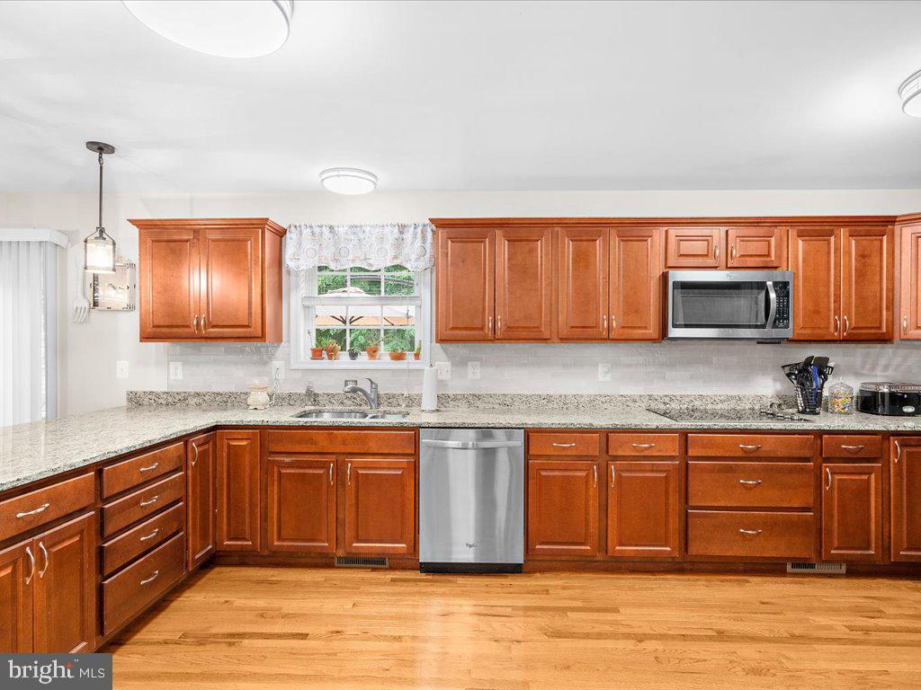 BRUNSWICK - Residential